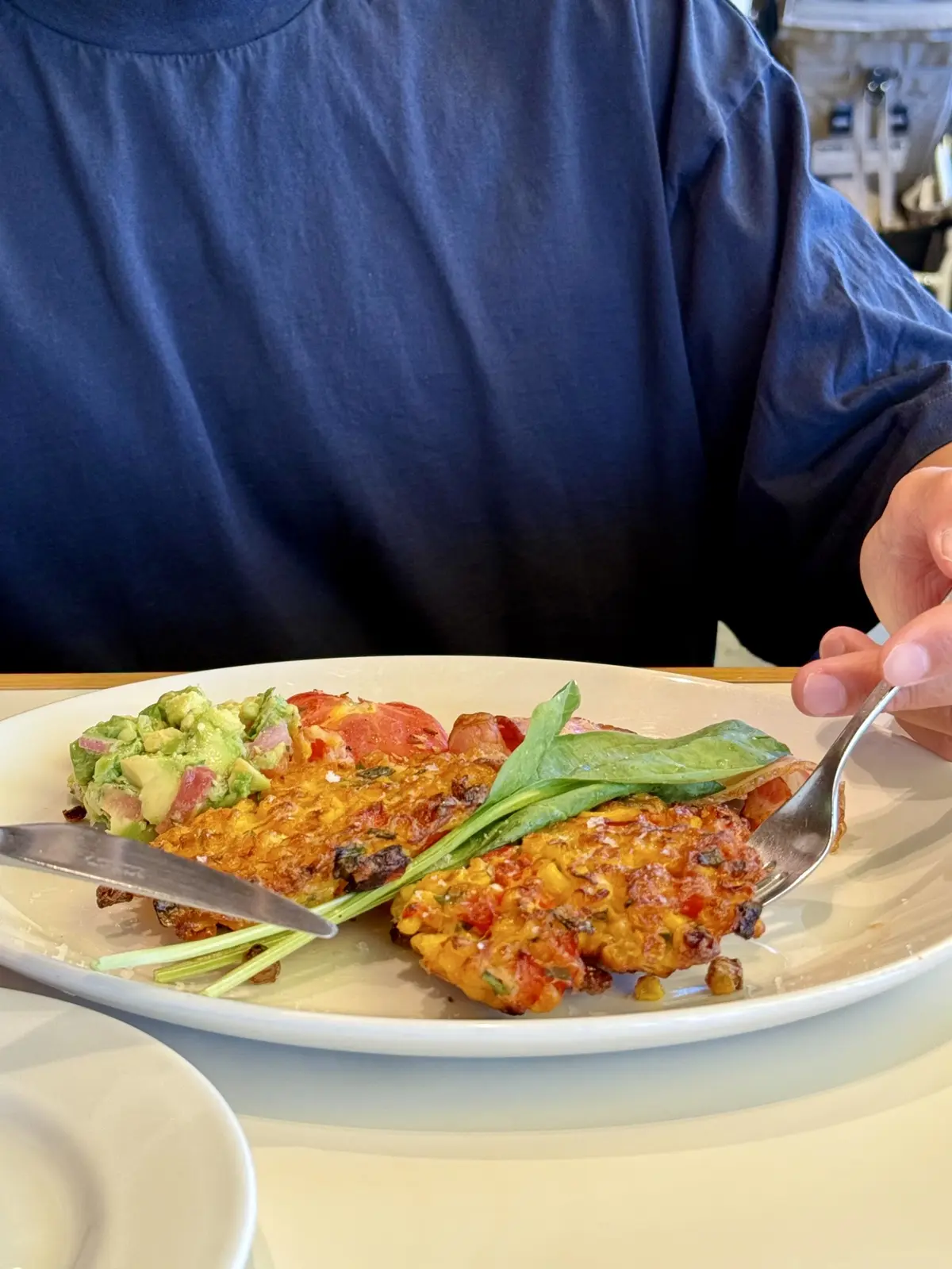 お台場　レストラン　ビルズ　店内写真　料理写真　スイートコーンフリッター