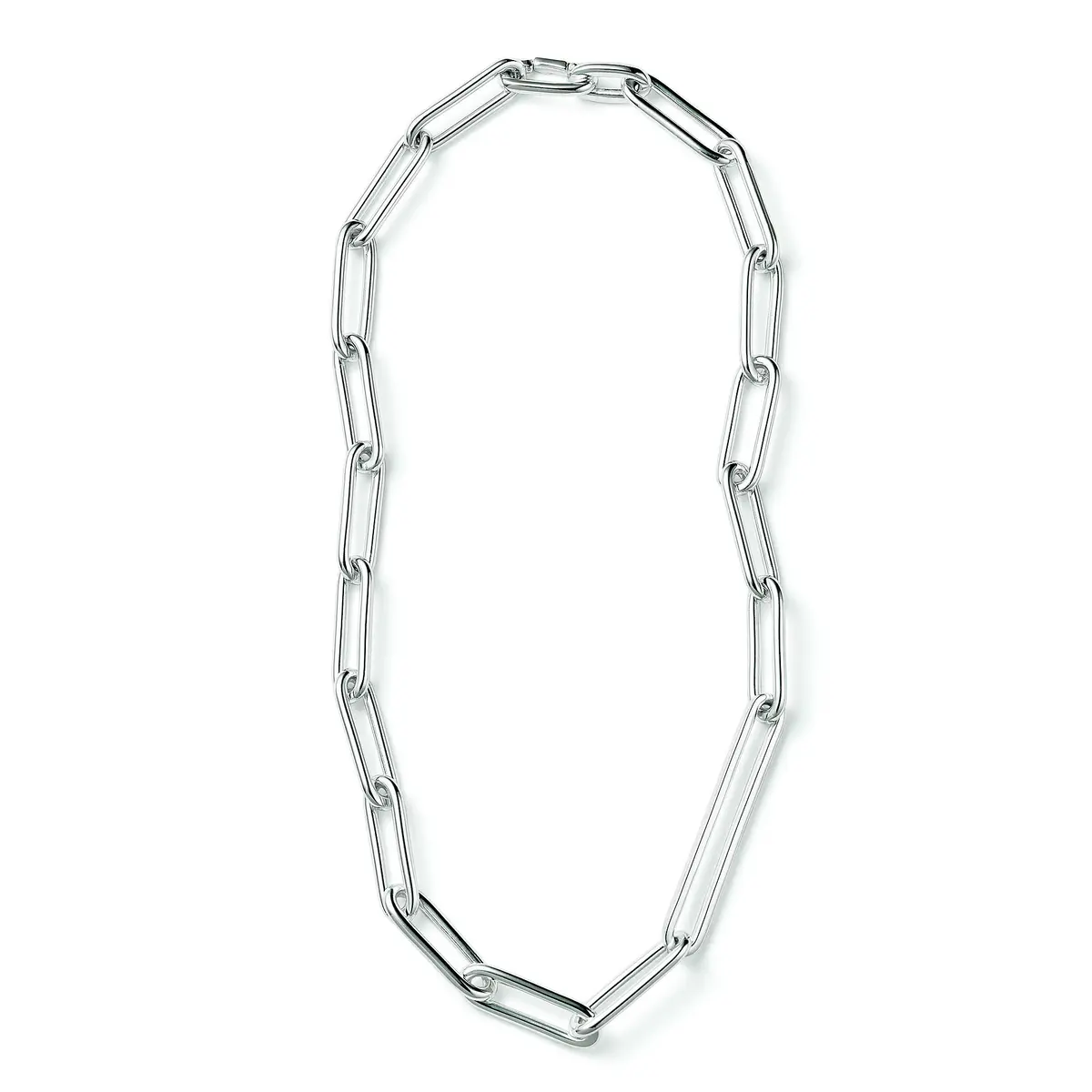 薄着の季節こそ、輝きで差をつける！大人の画像_4