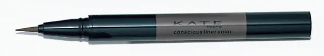 ケイト コンシャスライナーカラー 03 ￥1,100（編集部調べ）／カネボウ化粧品