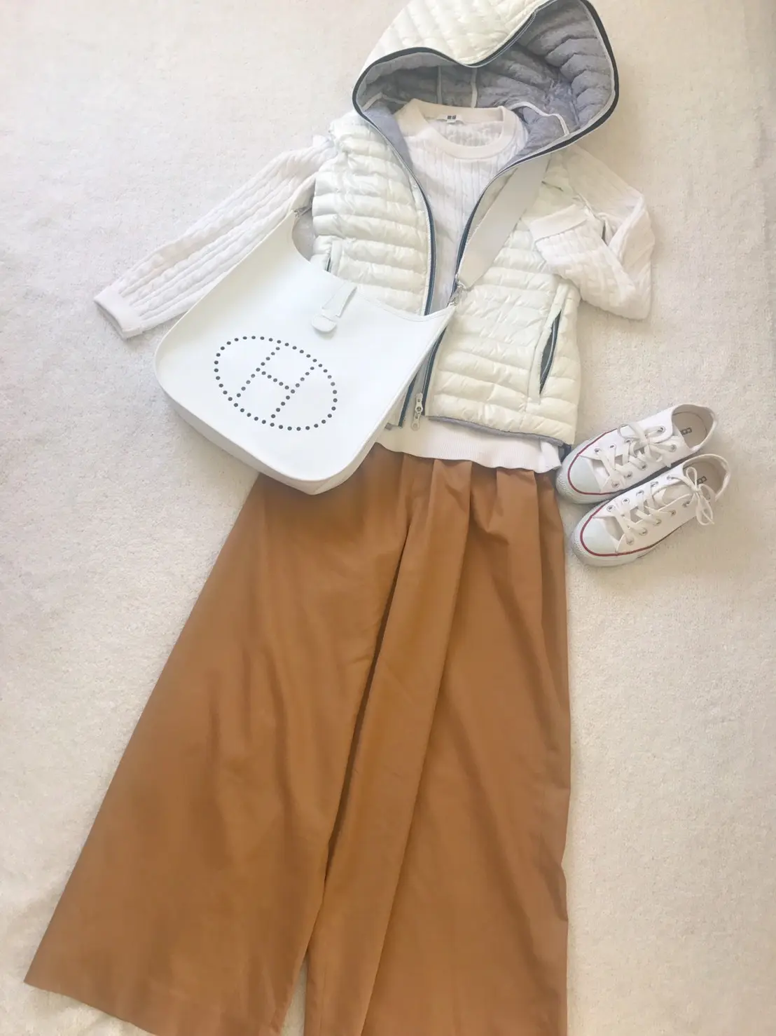 キャメル&ホワイトの画像_1