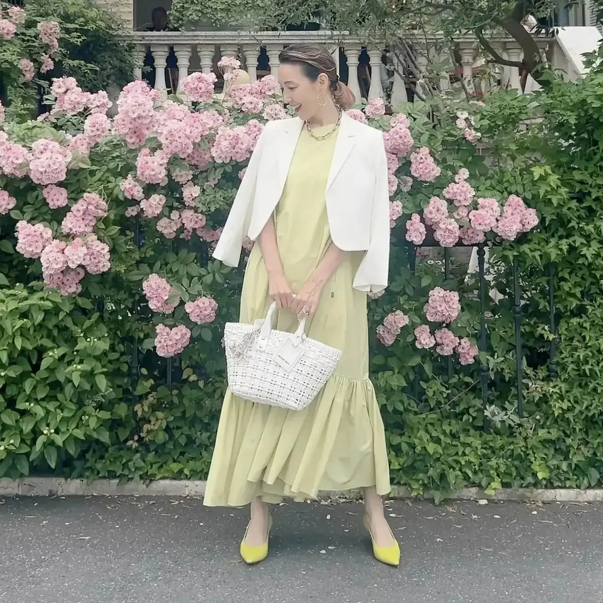 倉爪佐和さんのワンピースコーデ