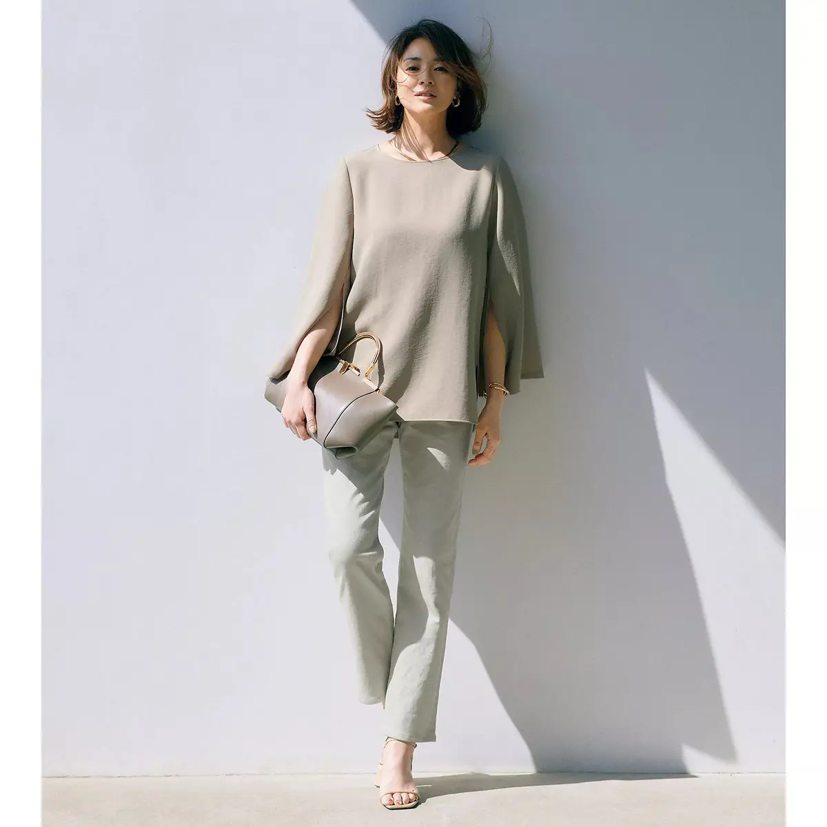 2位  GALLARDAGALANTE×eclat　スリットスリーブブラウス