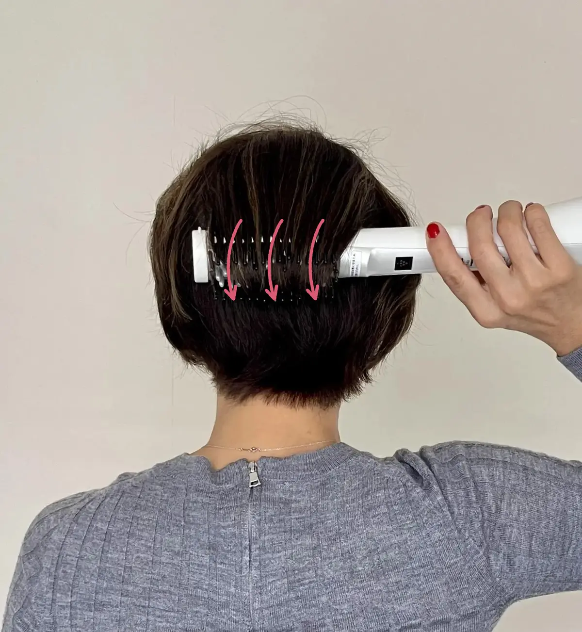 近藤スタイルの作り方⑤後頭部の中央も10秒