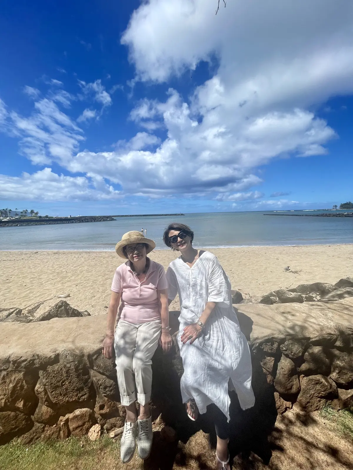 母とのハワイ旅行の旅コーデなどの画像_5