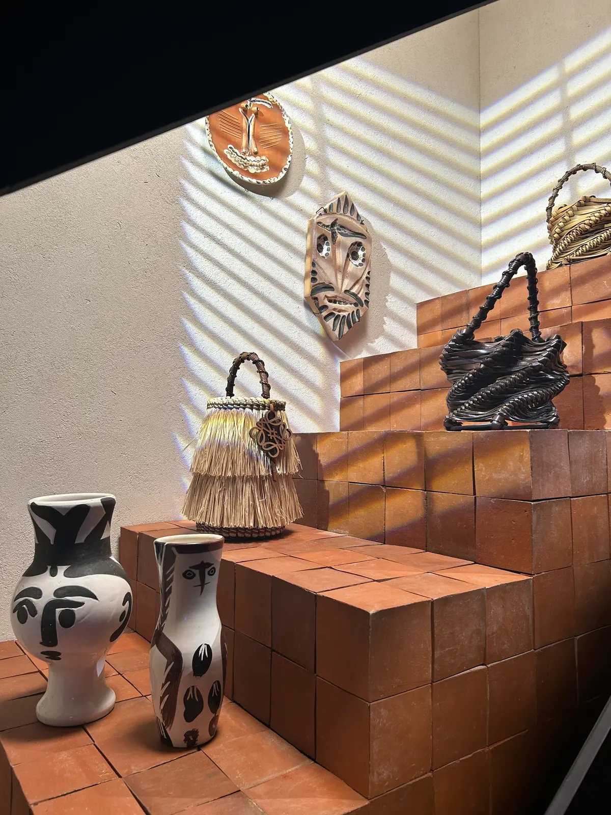 見どころたっぷり！「ロエベ　クラフテッドの画像_7