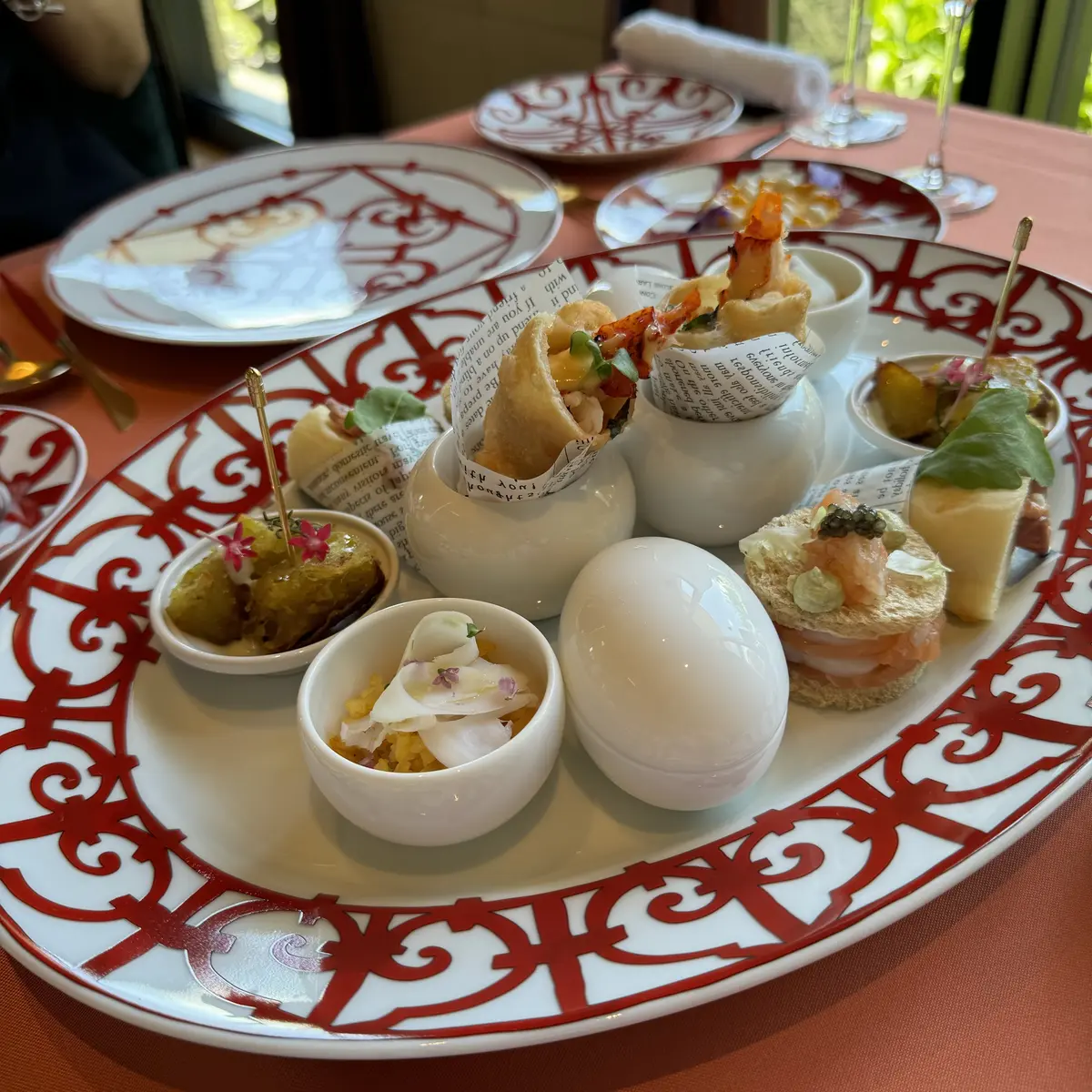 着映えブラウスで予約困難なアフタヌーンテの画像_3