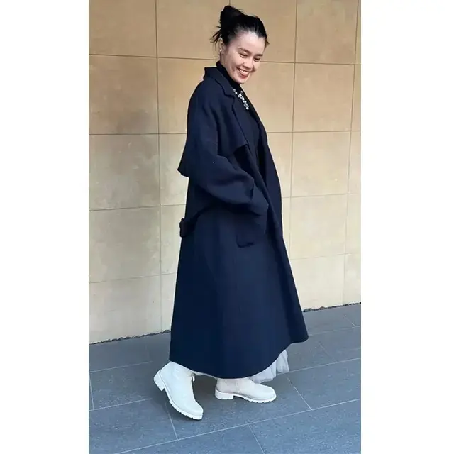 着回しに便利な白・黒・グレー！50代が冬に着たい「ZARAコーデ」3選