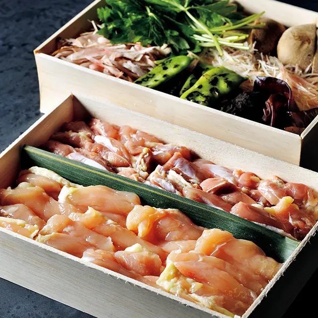 『亀の井別荘』 冠地鶏鍋