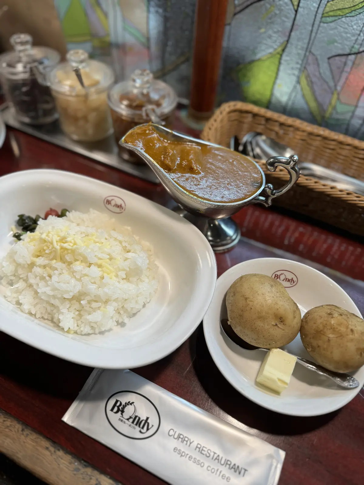 欧風カレー　ボンディ　神保町本店