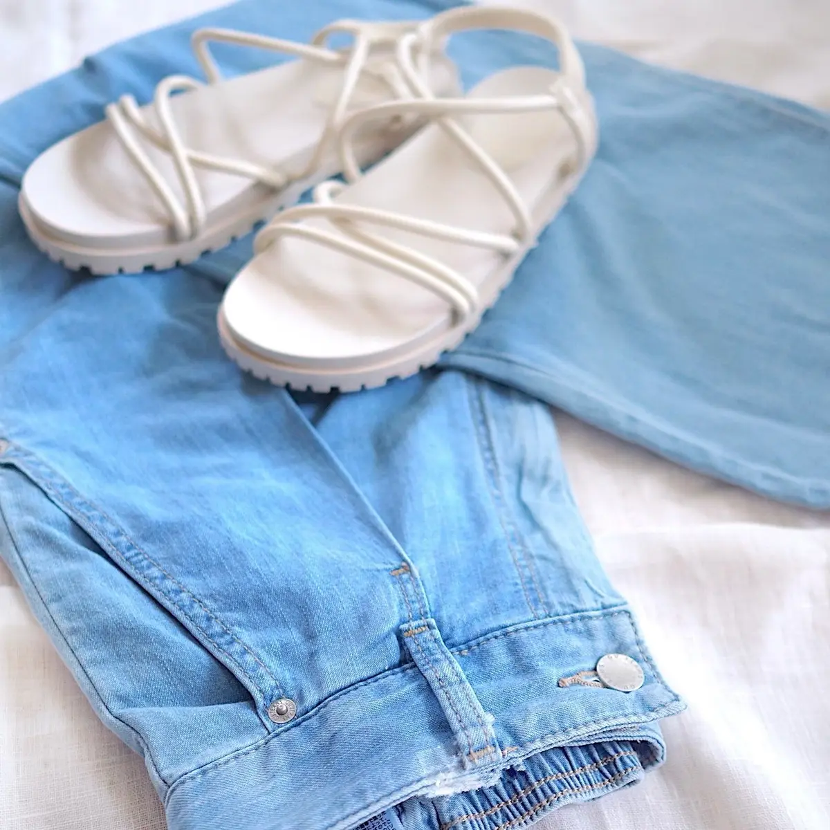 GUナローストラップフラットサンダル　商品番号: 346656