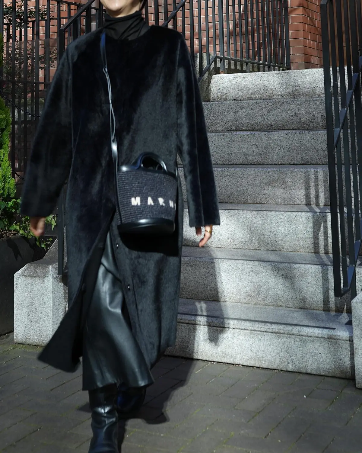 ブラックコーデ『ヴァロットン黒と白展』の画像_9