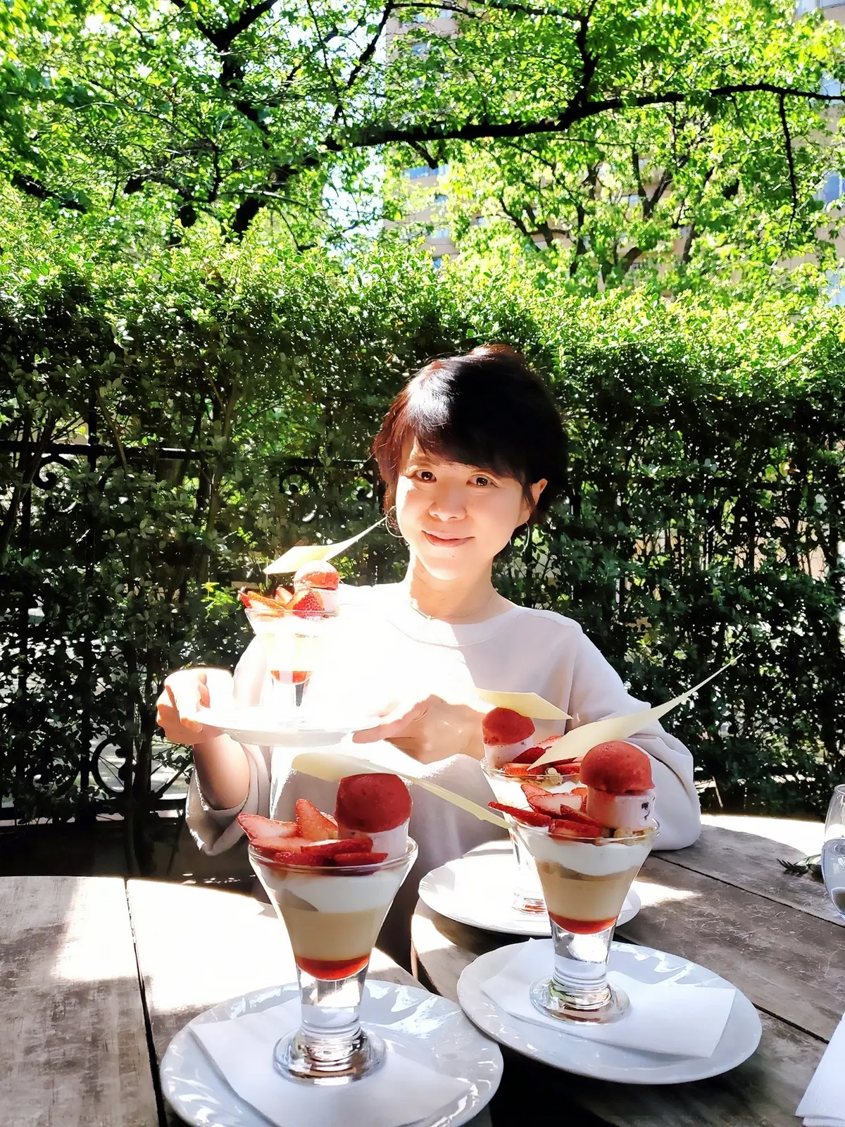 お天気も良くテラス席が心地よい季節になりましたね。