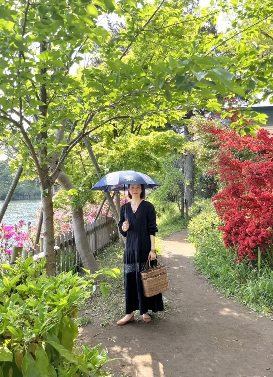 ベトナム刺繍の日傘で、両親と花々散策♩の画像_11