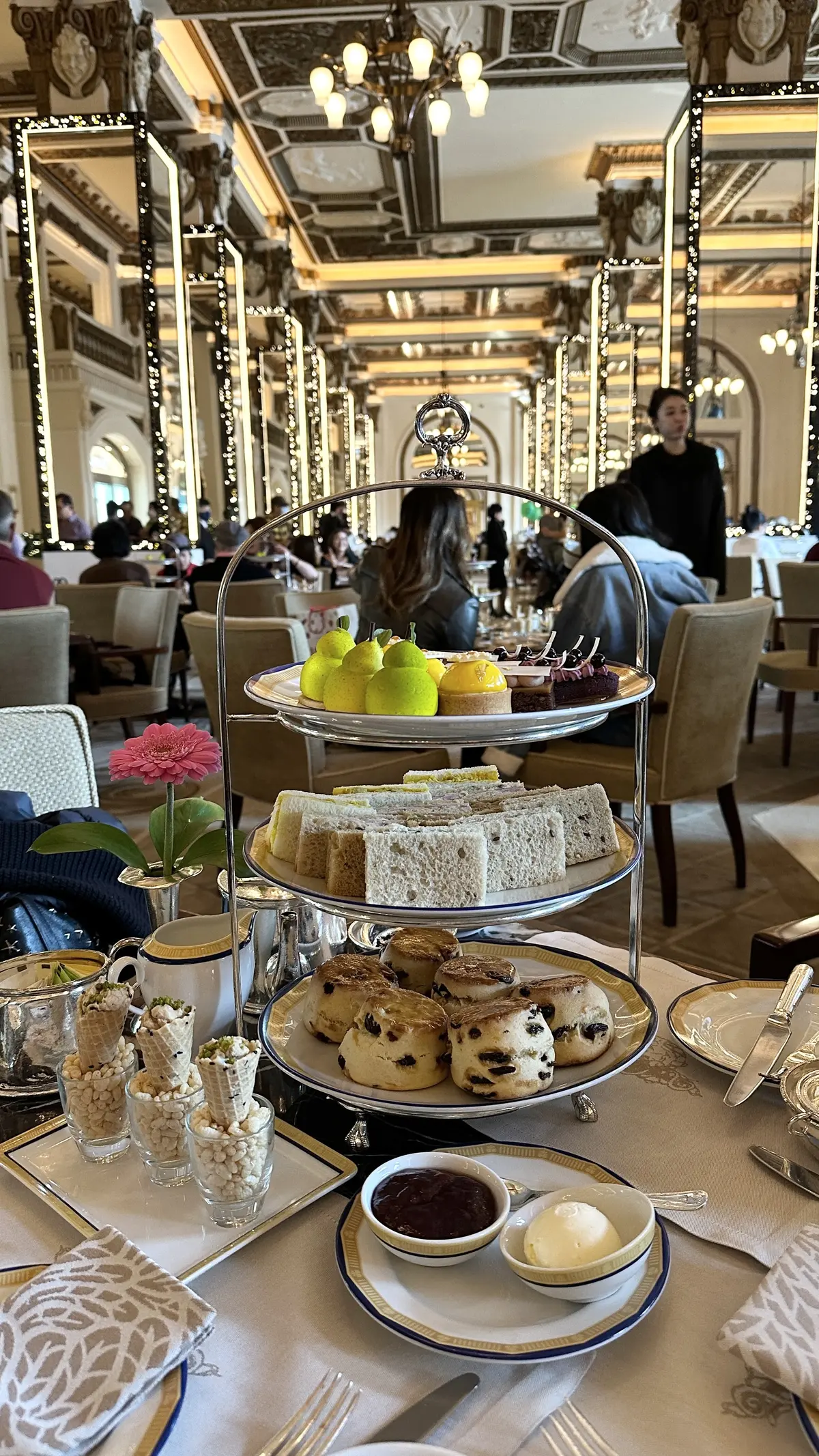 香港ペニンシュラのアフタヌーンティーへの画像_4