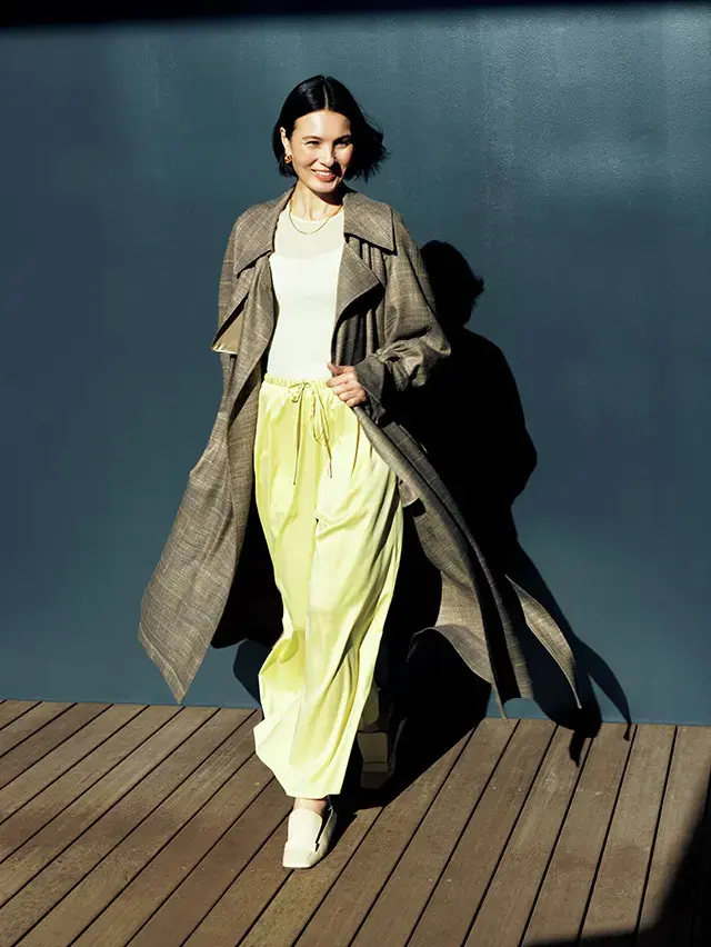 Grayish Brown × Yellow