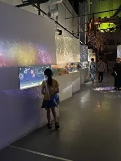 日本の夏を水族館全体で演出