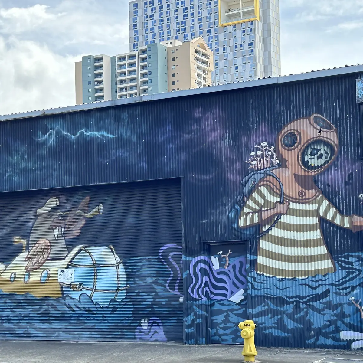 カカアコ　ウォールアート　Kaka’ako Wall Art