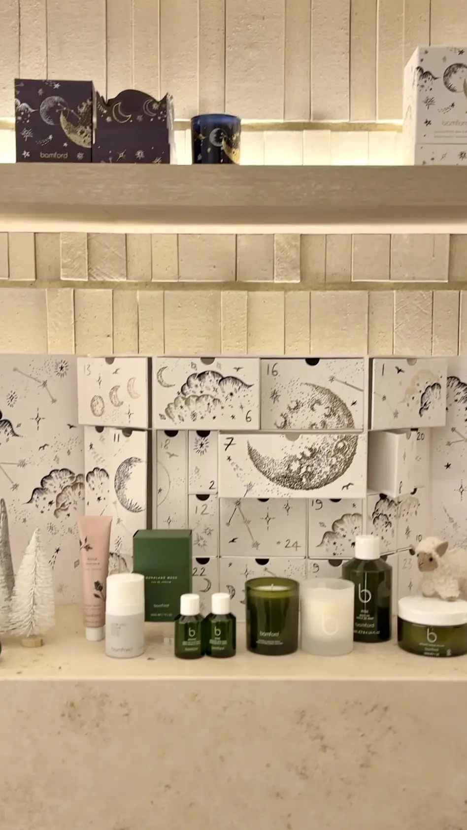 スニーカーでぶらり青山♪ 穏やかな時間をの画像_1