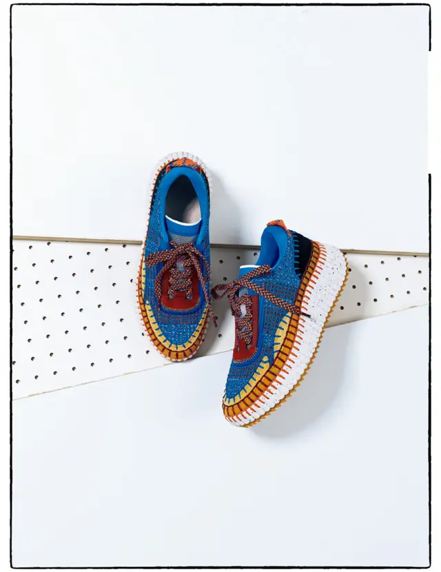 クロエのサステイナブル スニーカー「ナマ」