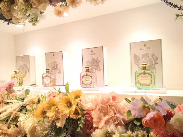 エレガントな庭園で楽しむ香り♡サンタマリの画像_1