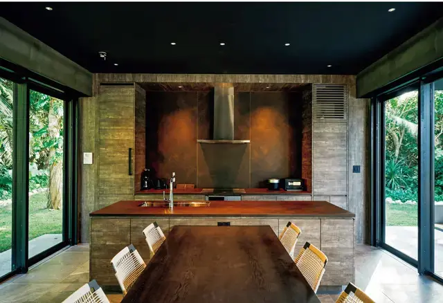 家電やツール、器も充実したキッチン