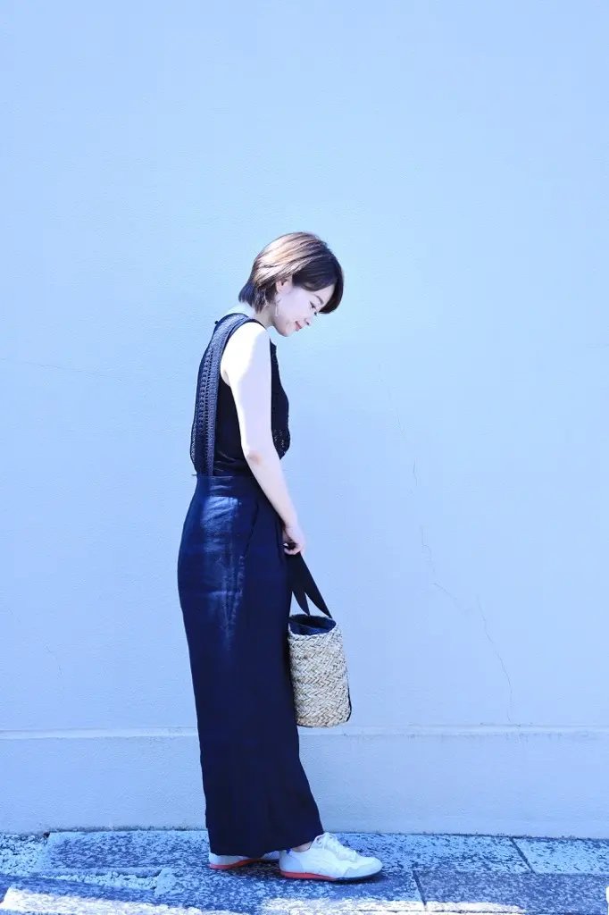 オールマイティーに使える黒のオールインワの画像_2