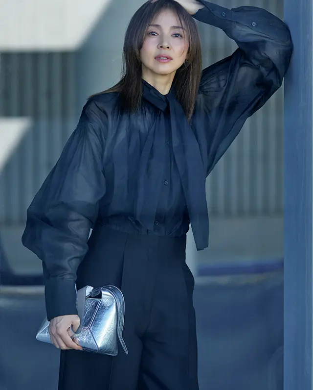 【50代 主役になる美貌のブラウス】軽やの画像_1