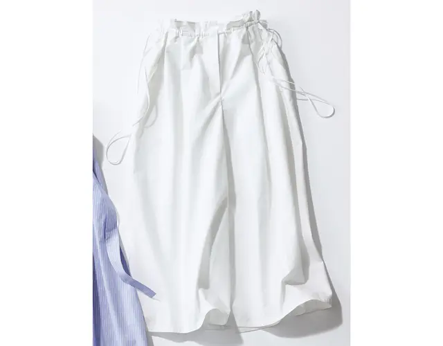 ドゥロワーのフレアスカート