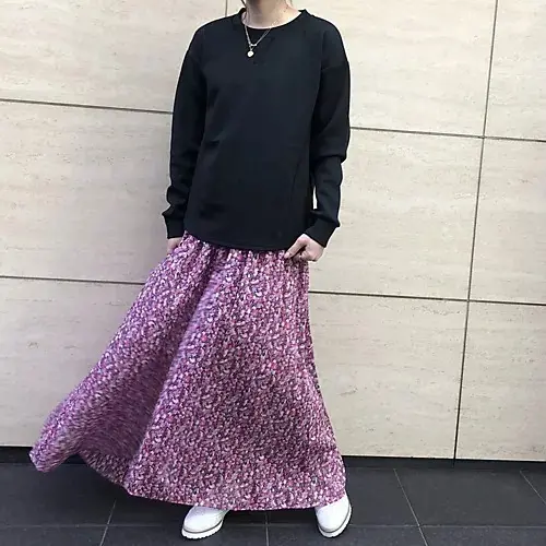 エレガントな雰囲気の大人のためのスウェット