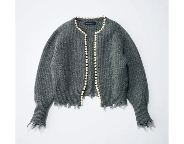 マディソンブルーのグレーカーディガン