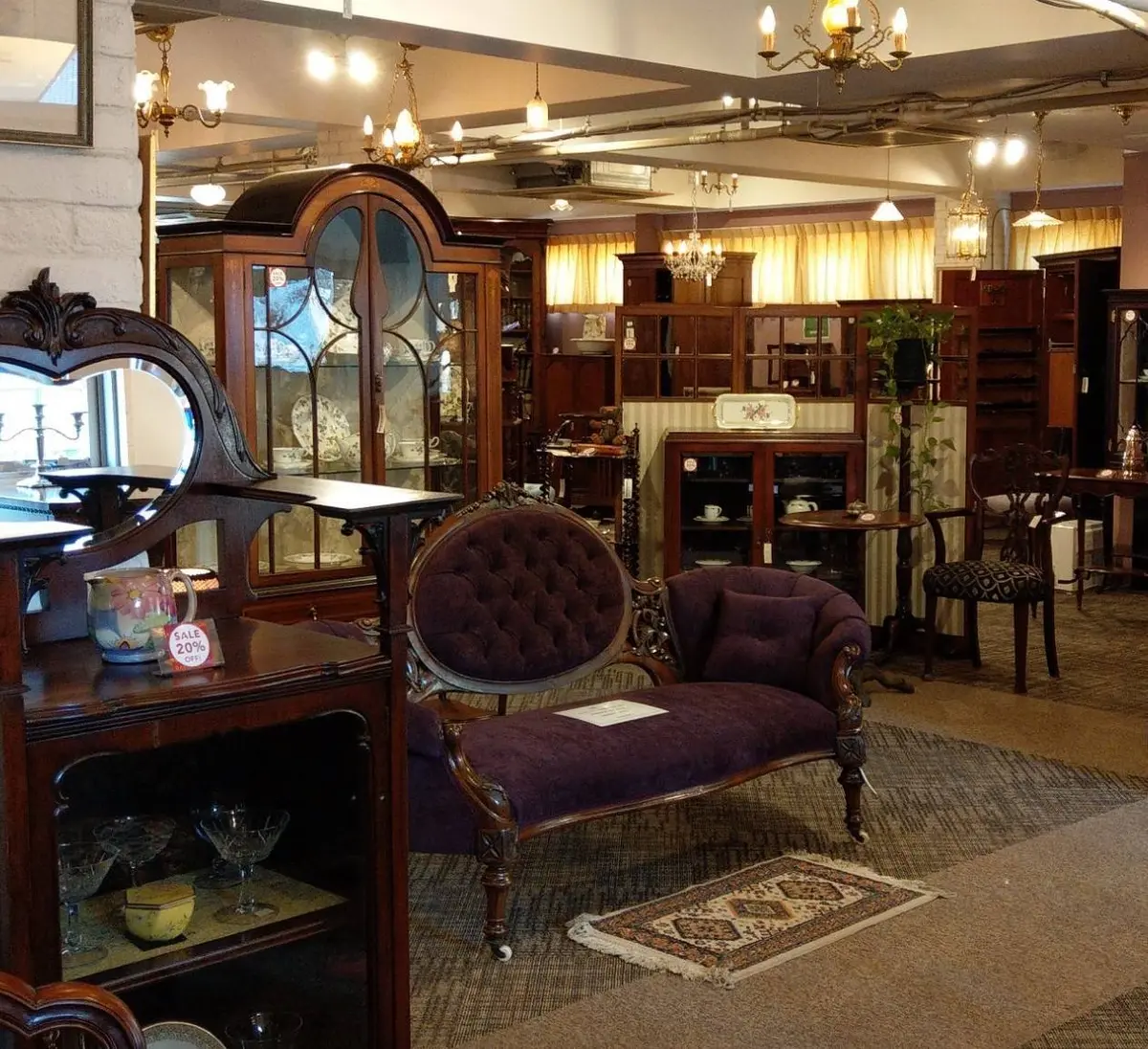 お散歩がてら、大好きな英国アンティーク家の画像_4