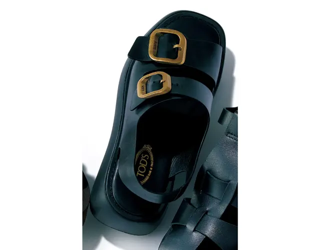 靴￥108,900／トッズ・ジャパン（トッズ）