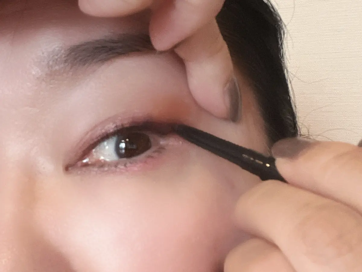 アイメイク　プロセス８