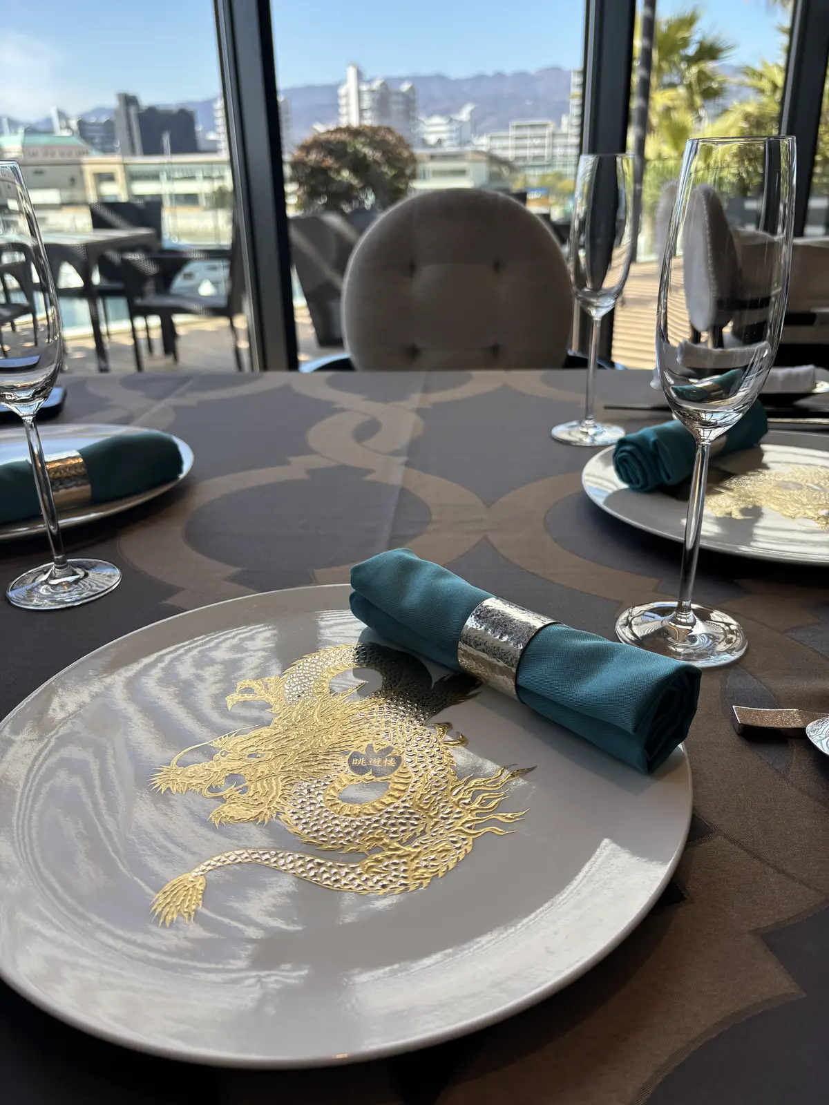 ZARAコーデで特別な中華を堪能の画像_3