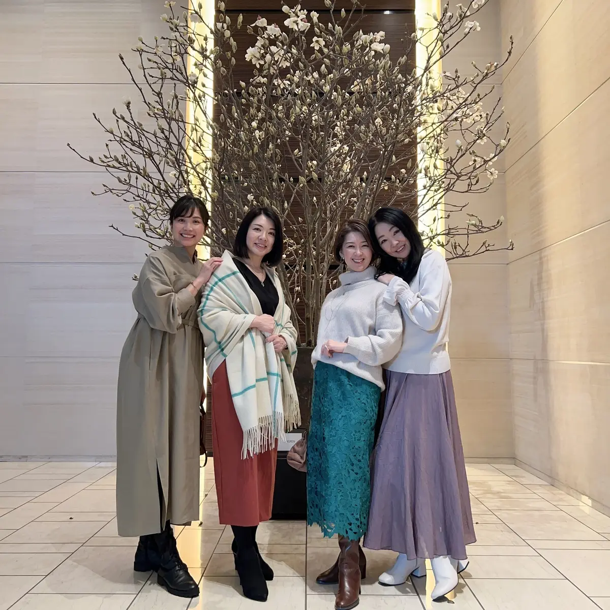 華やかスカートでストロベリーアフタヌーンの画像_1