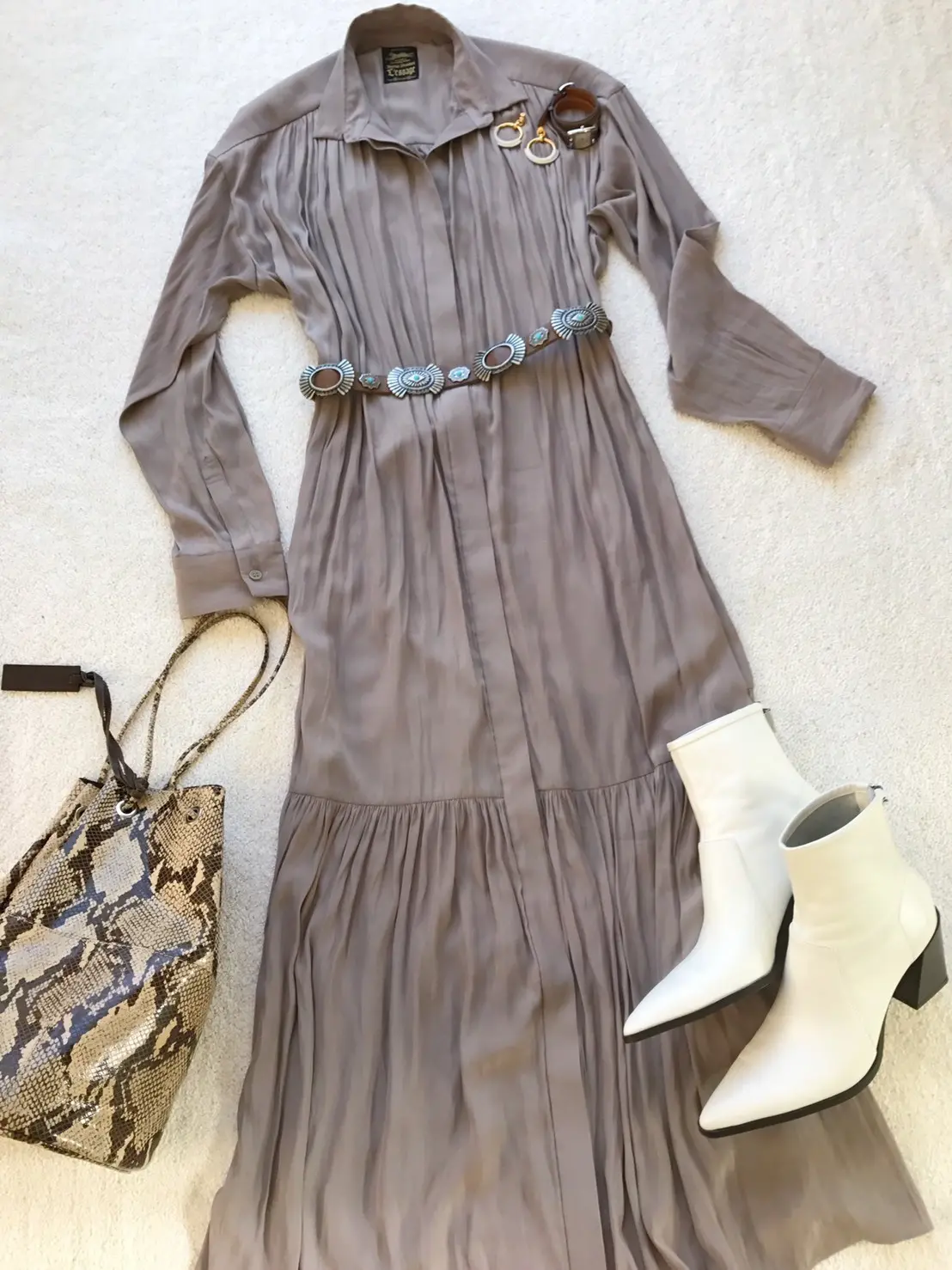 とろみワンピと白ブーツでマンネリ脱却♪の画像_2