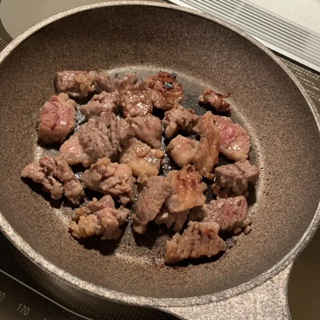 supper stone barrierのフライパンで但馬玄を焼きました。