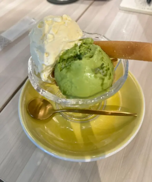 夜はお楽しみのディナーへ。の画像_7