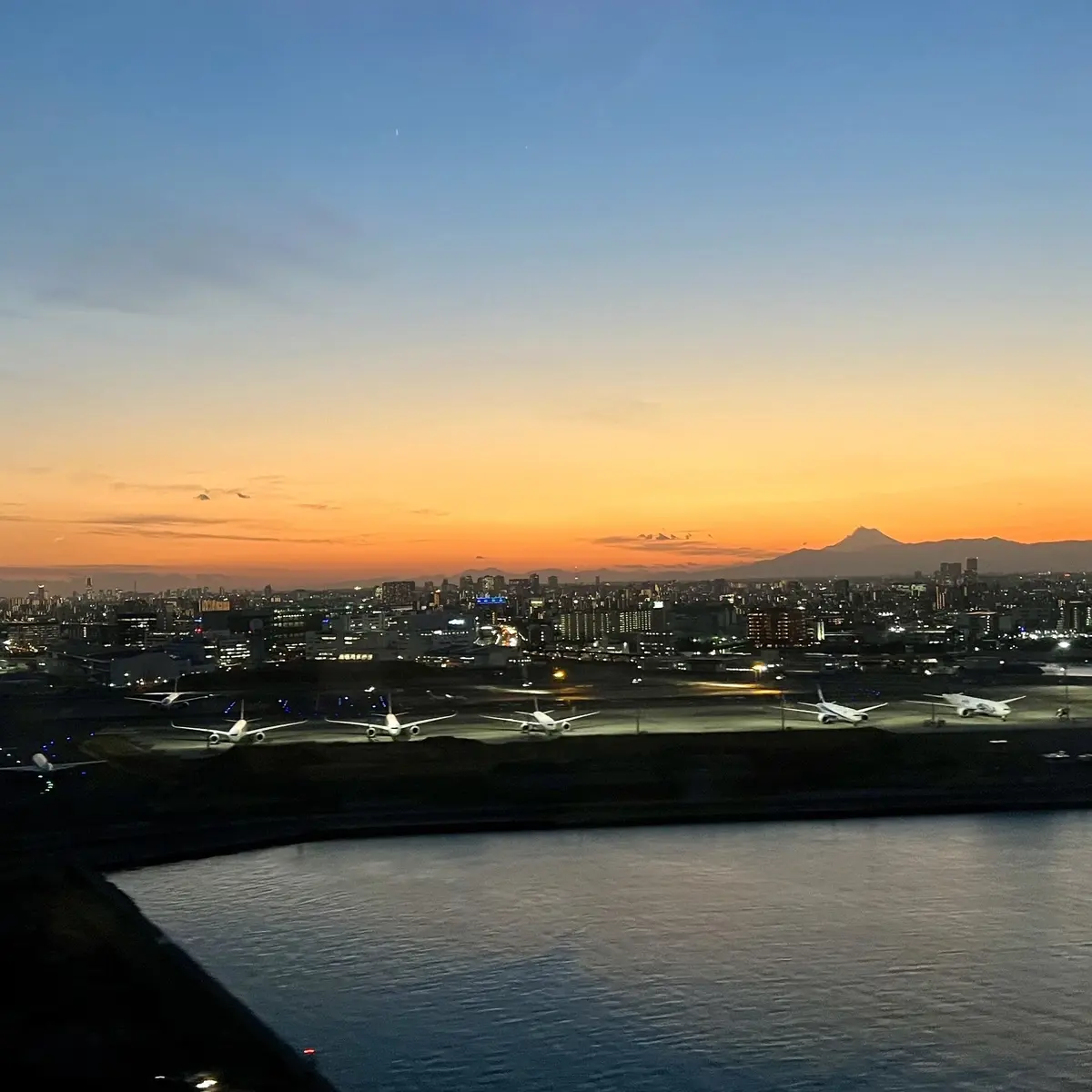 羽田空港