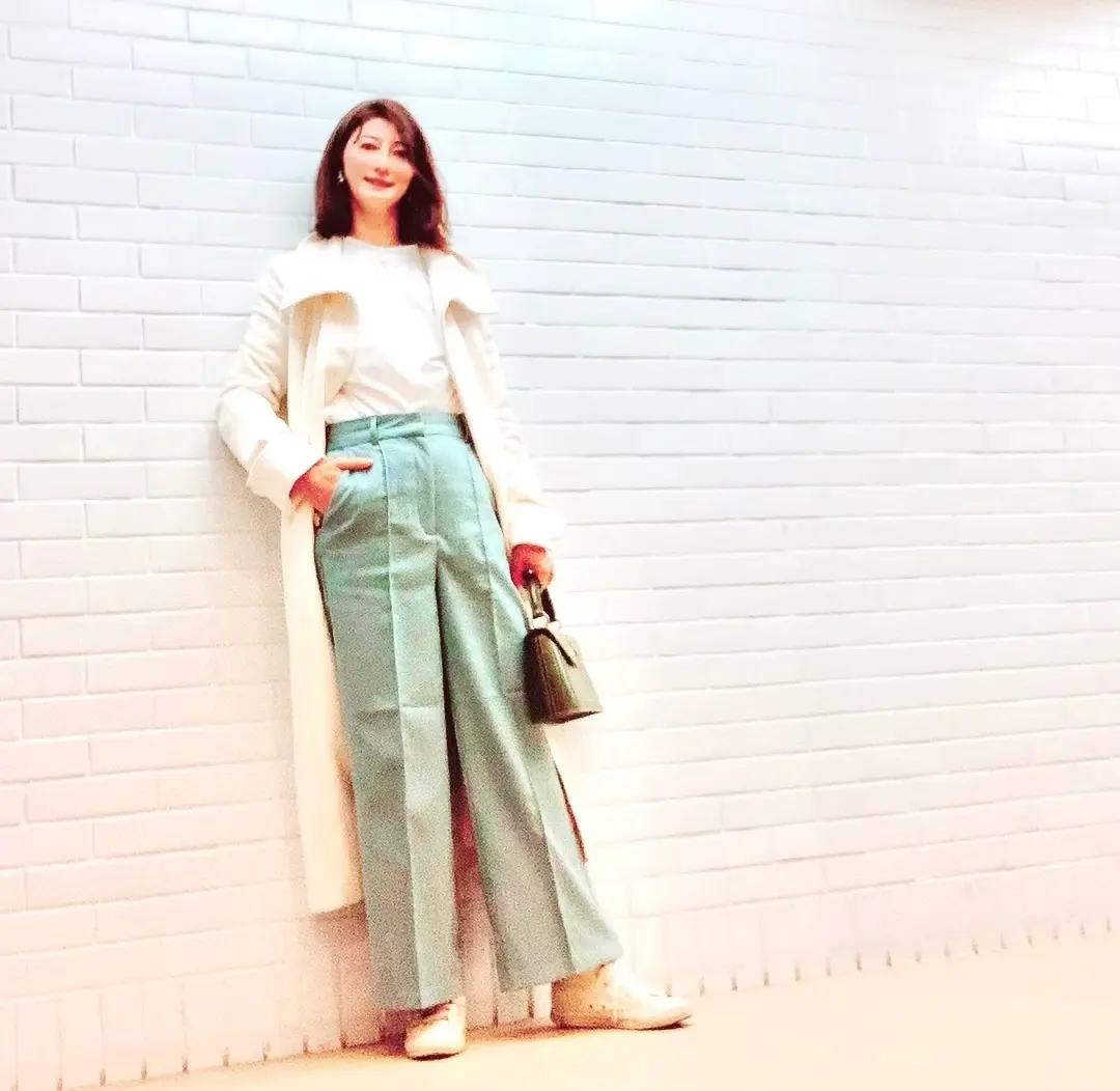  GUくすみパステルパンツでご近所への画像_1