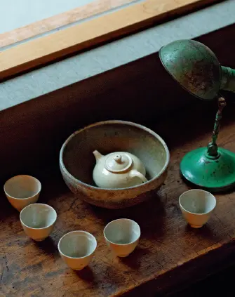 益子の作陶家・郡司庸久、慶子の茶器セット