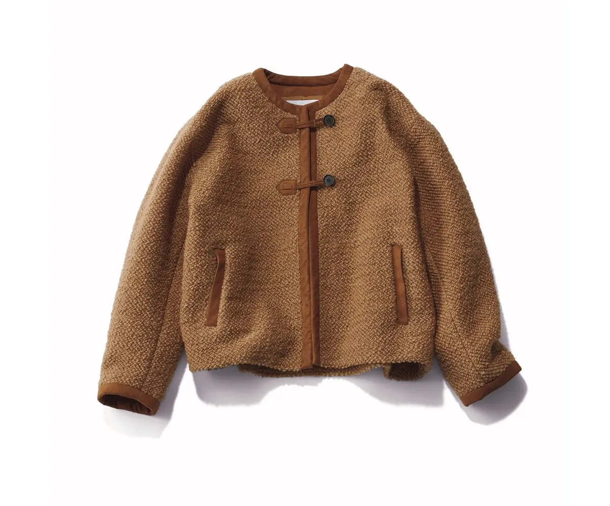  ジャケット￥68,200／モガ