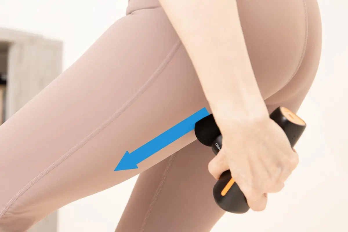 OurAge×Webエクラ　【ステップ２　お尻からひざ裏まですべらせる】