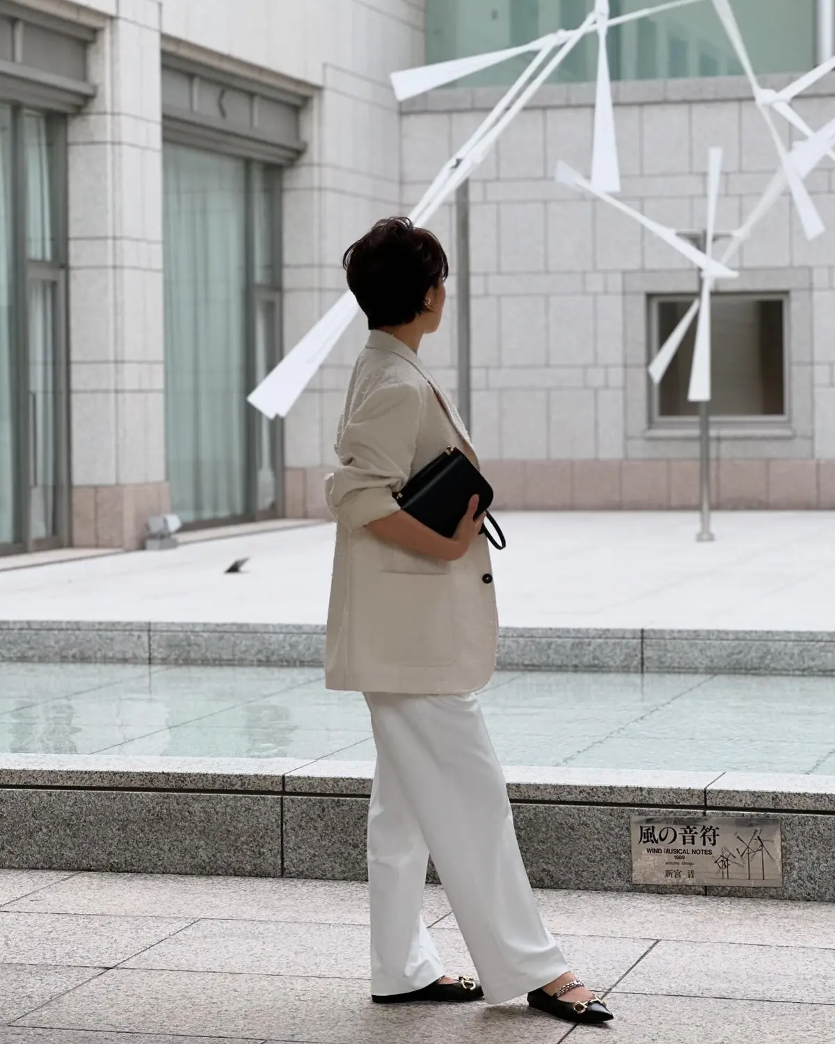 メンズライクな気分も“トーン・オン・トーの画像_1