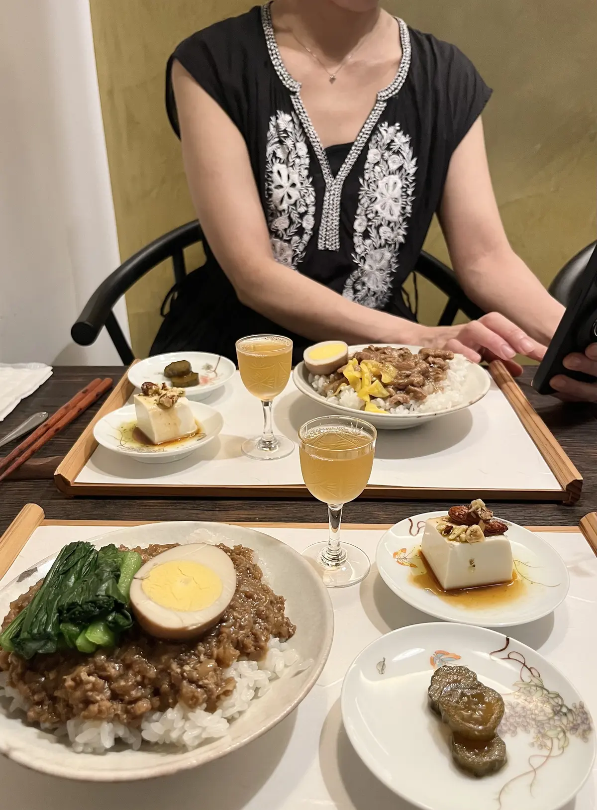 黄色パンツで台湾茶カフェ@自由が丘の画像_3