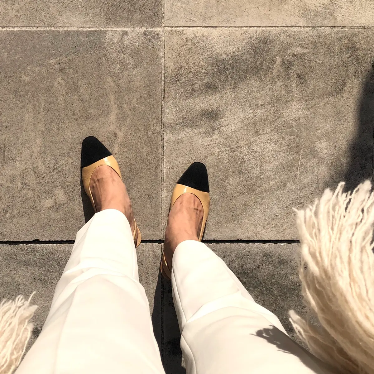 CHANELシューズでシンプル服にスパイの画像_4