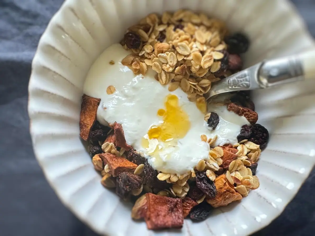 OurAge×Webエクラ　簡単手づくりマイグラノーラ　ヨーグルト　はちみつ