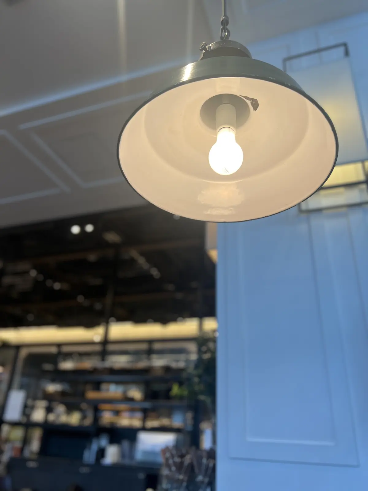 デニムベストがコーデに新鮮な風を運んできの画像_3