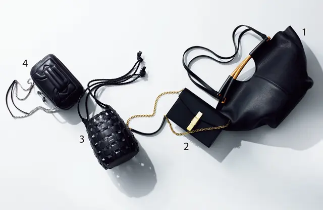 リッチ感のあるブラックレザーで着こなしにインパクトを