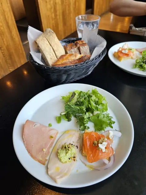 丸の内グルメとコンサートの画像_4